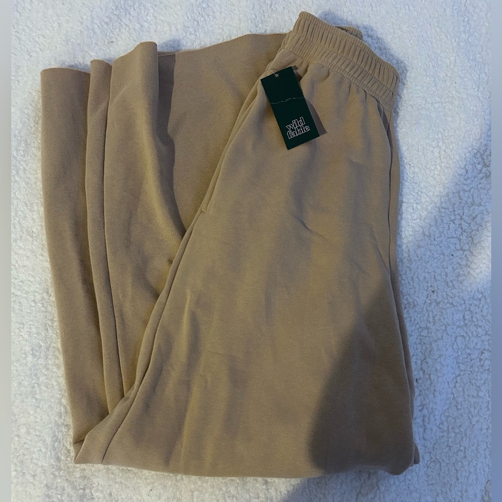 Brown wide leg sweatpants